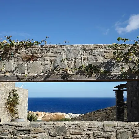 Traditional Cycladic Stone House 펜션 Serifos Town